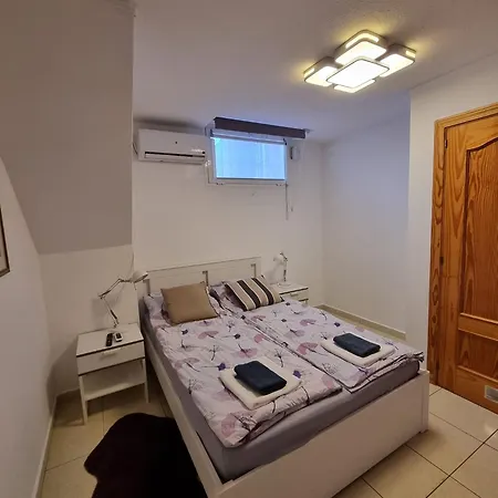 Cozy In Terraced House Rum i privatbostad Fuengirola