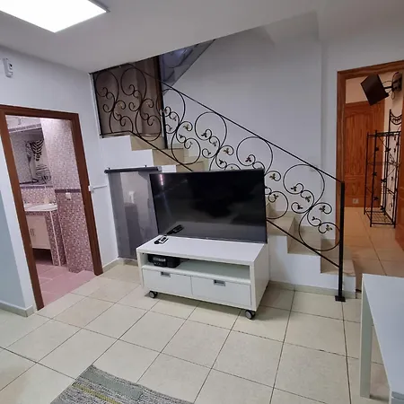 Pansiyon Cozy In Terraced House